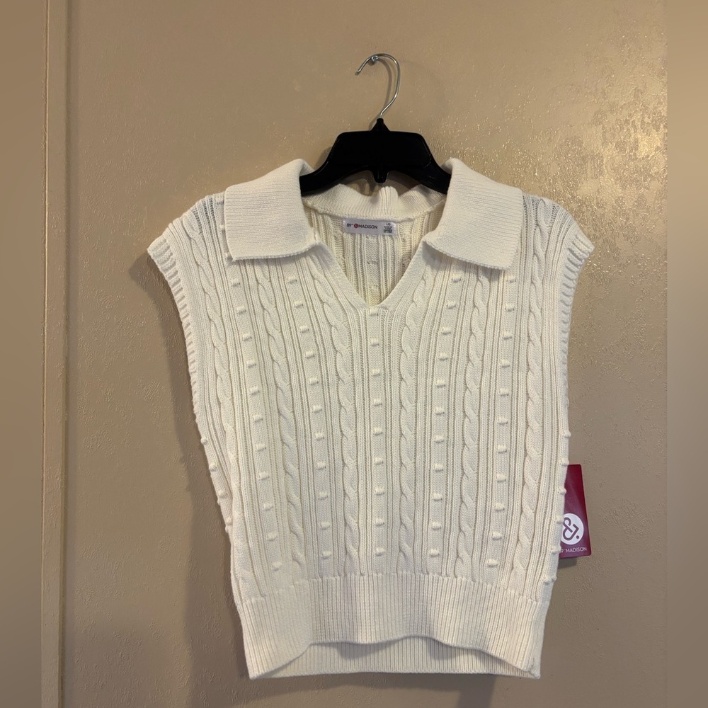 89th & Madison Cream Cable Knit Collared Sweater Vest